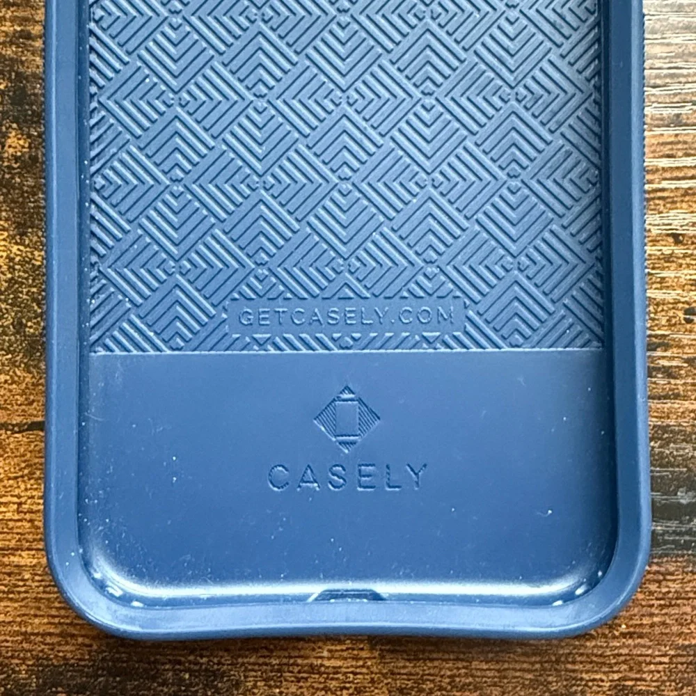 Casely x Van Gogh iPhone 11 case - Picture 2 of 6